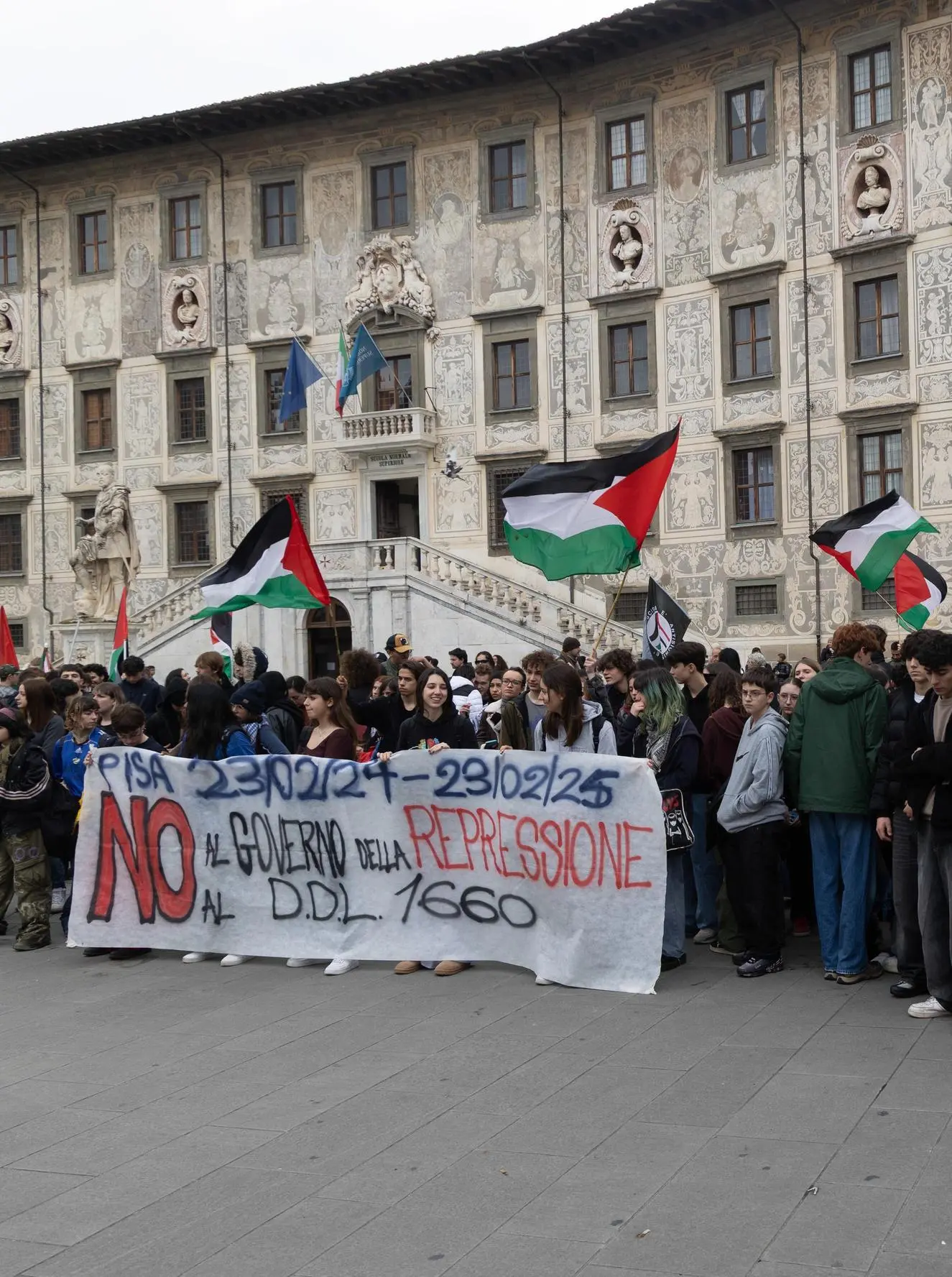 Il dolore dei ragazzi : "Quegli occhi cupi. Non li dimenticherò mai. Ferita ancora aperta"